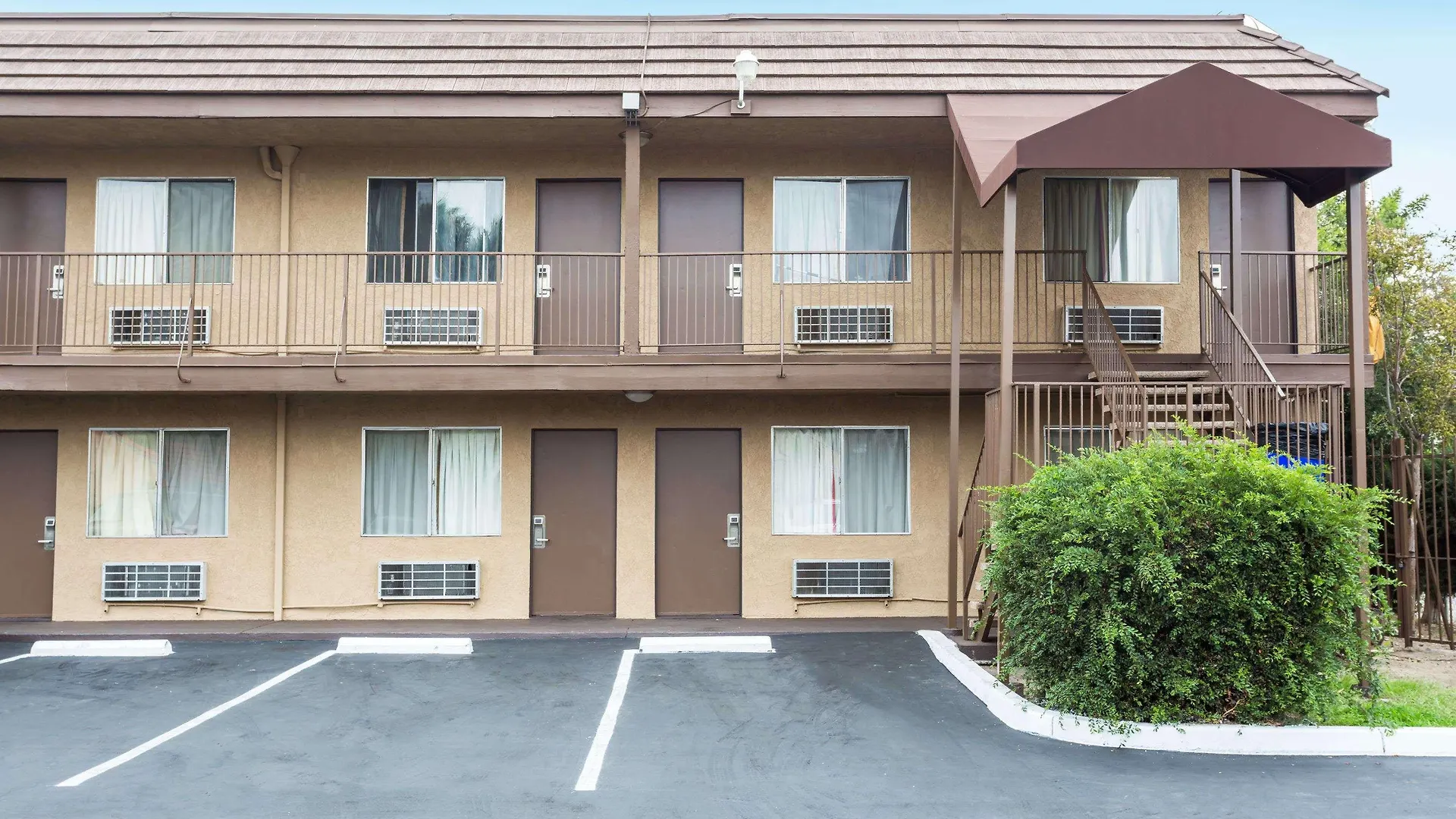 Hotel Days Inn By Wyndham In San Bernardino